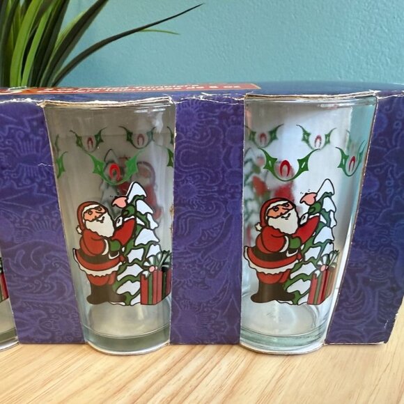 Set Of 3 Christmas Santa Drinking Glasses Holiday Pattern - Picture 2 of 6